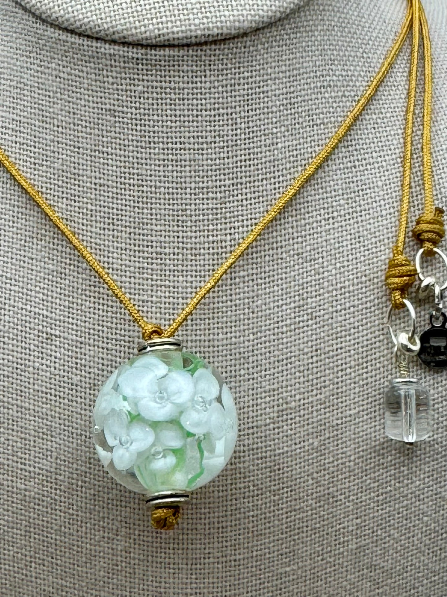 Snow Blossoms Necklace